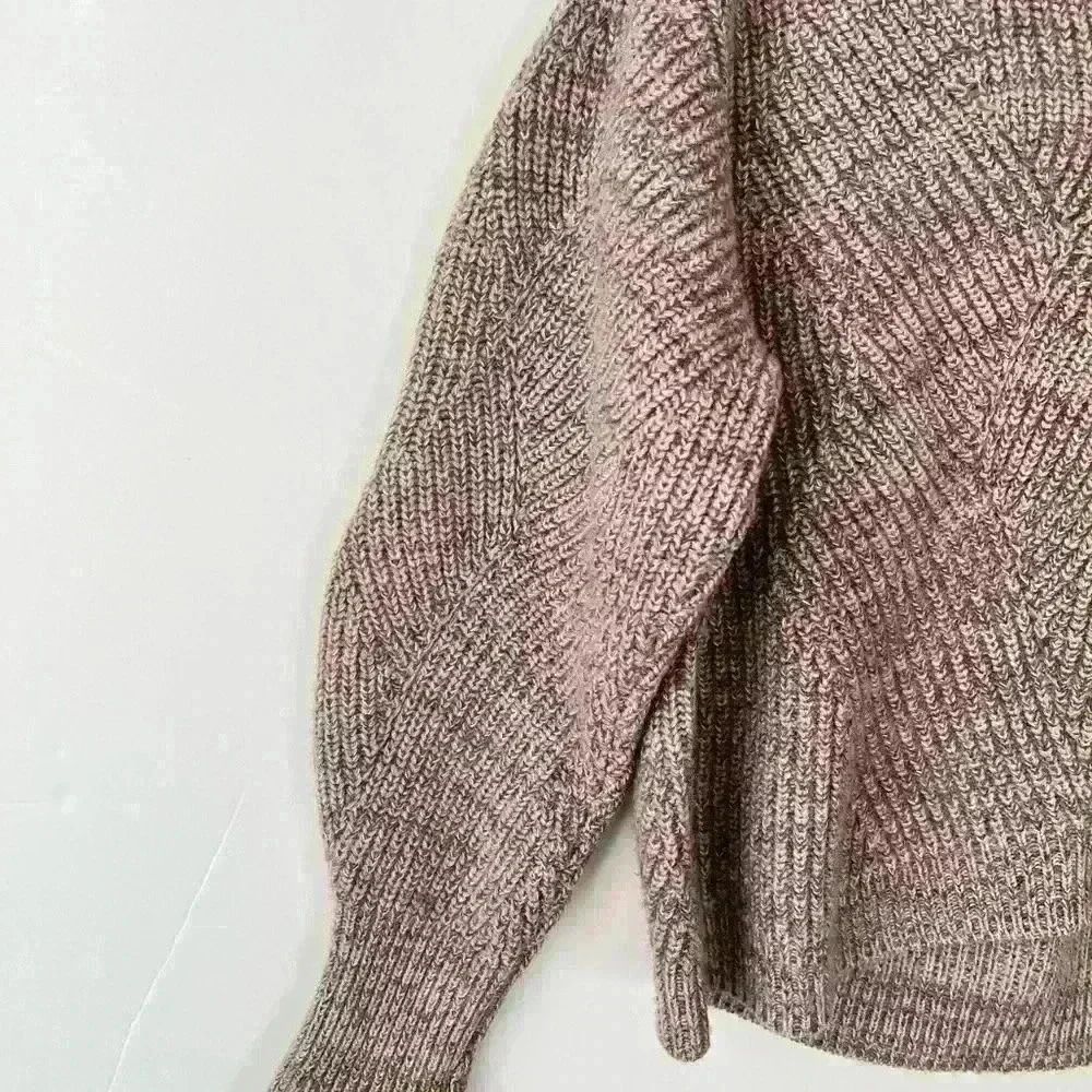 Maison Ullens Cashmere Wool V-Neck Sweater - Picture 3 of 7